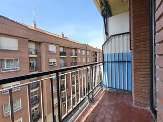 Pis a Juzgados. Piso en venta de 3 habitaciones en logroño