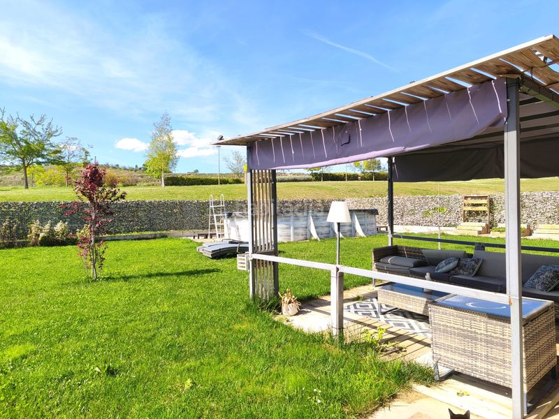 Foto f221cb06-85a4-4fd4-884f-3c6cfb7958e9. Casa amb calefacció aparcament piscina a Viana