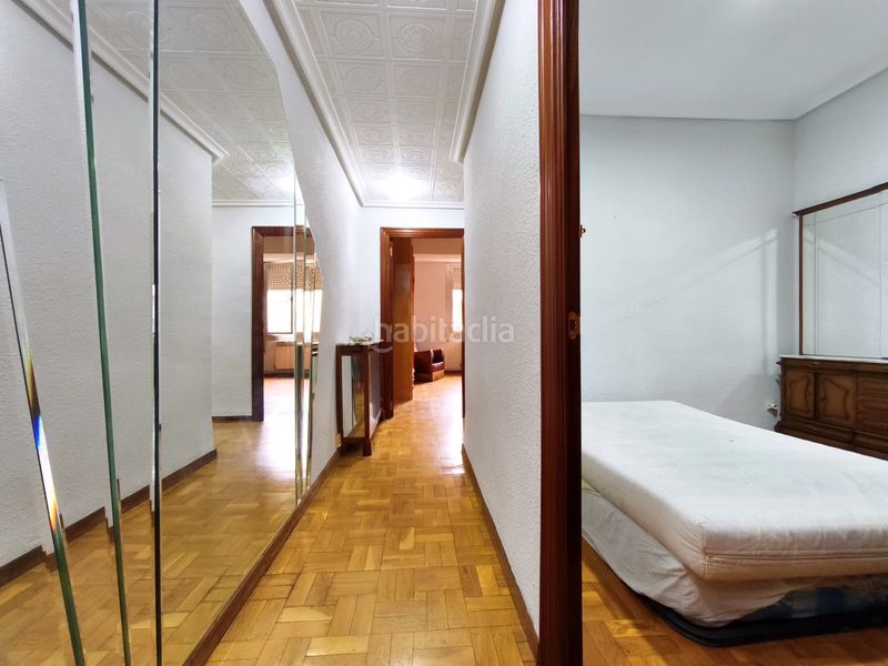 Foto b935c732-d8d9-4372-ab87-93ec583d8f53. Pis amb calefacció a Residencia Logroño