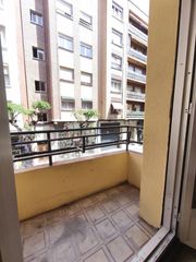 Flat in Gran Via. Está buscando un espacioso piso en el corazón de logroño? aquí t