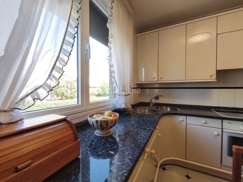 Foto 0e31af32-9863-4360-9134-8bf78dfcc33a. Casa adossada amb calefacció aparcament a Avenida Madrid Logroño