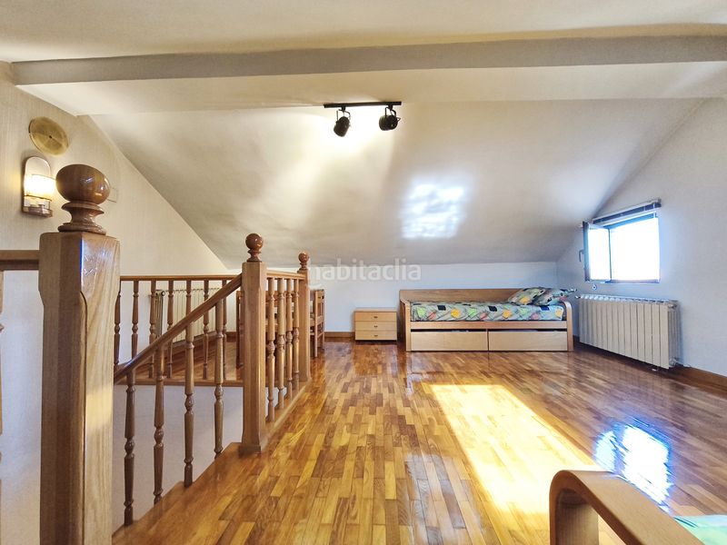 Foto 4a450836-df91-44c9-8f75-f1168dc770bc. Casa adossada amb calefacció aparcament a Avenida Madrid Logroño