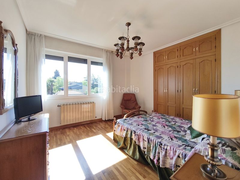 Foto 4ca20ef0-9ac3-4822-9097-55dfa9591a19. Casa adossada amb calefacció aparcament a Avenida Madrid Logroño