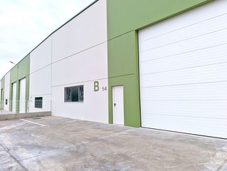 Rent Industrial building in Polígono Cantabria. Las cañas