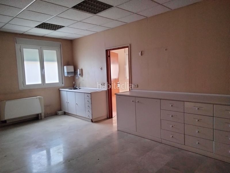 Foto 11e1113a-9a68-498c-a8ae-b70277536fa1. Local comercial centro sanitario en Juzgados Logroño
