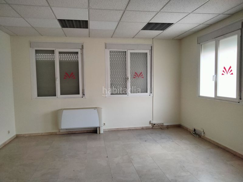 Foto 9f5a8172-2370-410f-82a5-de37c5f362ec. Local comercial centro sanitario en Juzgados Logroño