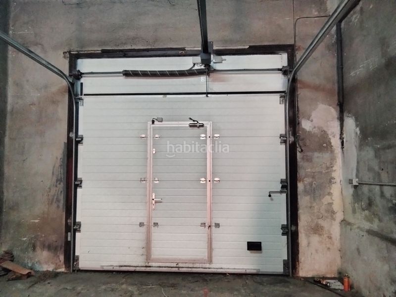 Foto dfe63f7a-6436-4740-b9f1-9ba2bc5e15e2. Local comercial a Gran Via Logroño