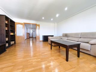 Pis  Lardero - carnicerias. Piso de 3 habitaciones en venta en lardero, la rioja