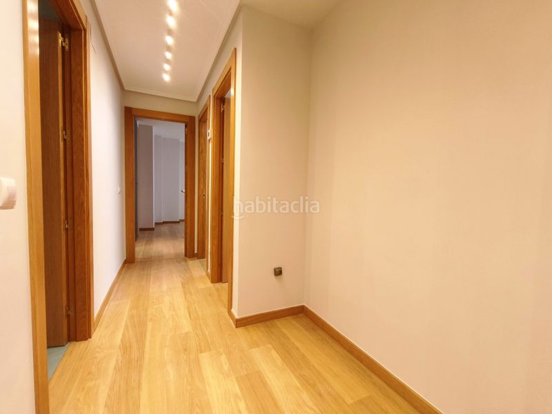 Foto e1fbab70-b1ec-4381-95ee-65460e526a3c. Pis amb calefacció aparcament a Entrena
