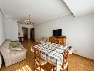 Miete Etagenwohnung  Logroño - cl general vara del rey. Amplio piso en alquiler con garaje en pleno centro de logroño.