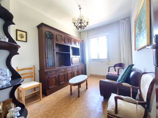 Appartamento in El Campillo - Norte. Descubra su nuevo hogar en el corazón de logroño! este atractivo