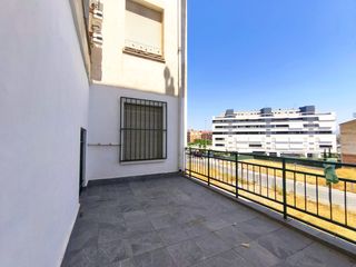 Pis a La Estrella. Se vende amplio piso en logroño