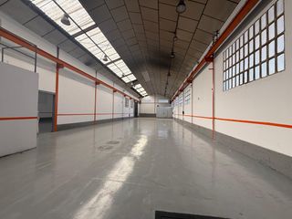 Bâtiment à usage industriel à La Portalada - Varea. Nave industrial en venta  polígono industrial la portalada logro