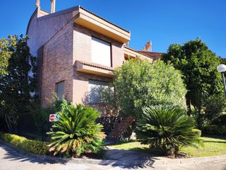 House  Logroño - avenida de madrid. Chalet en avenida de madrid urbanizacion privada