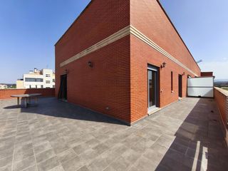 Pis a La Cava - Fardachón. Atico en venta en logroño