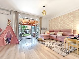 Haus in Lardero. Se presenta una magnífica oportunidad para adquirir una espacios