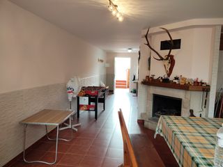 Etagenwohnung in Villamediana de Iregua. Merendero en villamediana con piscina