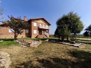 Maison à Yécora. Se presenta a su consideración una destacada propiedad en el enc