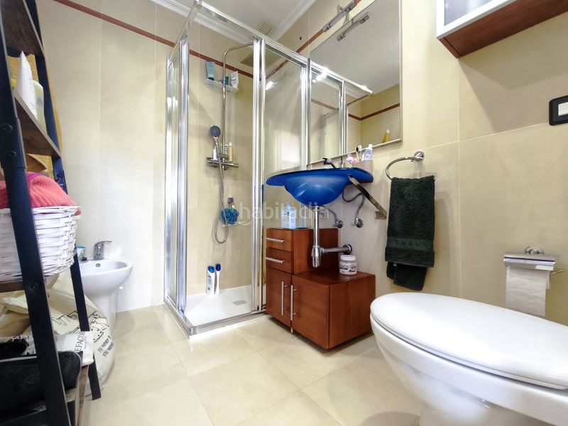 Foto c598a6ef-dbf0-46a6-a2b8-bbbd857a4e5e. Casa amb calefacció aparcament piscina a Lardero