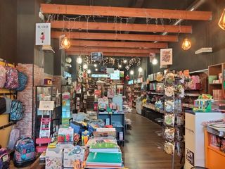 Lloguer Local Comercial a Gran Via. Libreria en murrieta
