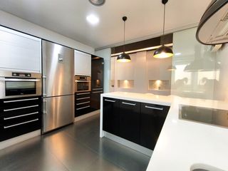 Lloguer Pis a Gran Via. Piso en alquiler en el centro de logroño 3 habitaciones, balcón