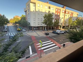 Miete Büro  Logroño - siete infantes de lara. Oficina de 35m2. en infantes de lara, exterior,decorada con baño