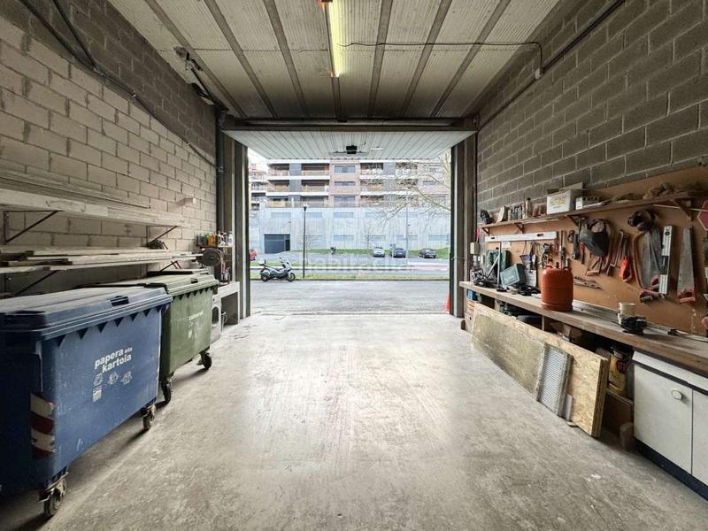 Foto e5547b17-4411-4fb2-9179-7fbcd5e21761. Nau industrial a Urretxu