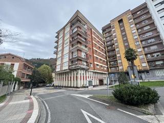 Etagenwohnung in Legazpi