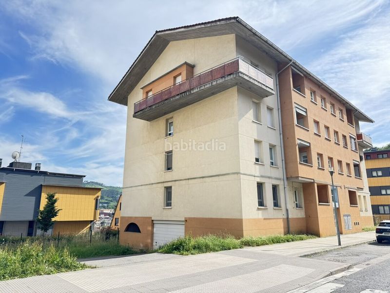 Foto 93c14704-4f69-4326-b137-769d607d6fdc. Pis amb calefacció aparcament a Urretxu