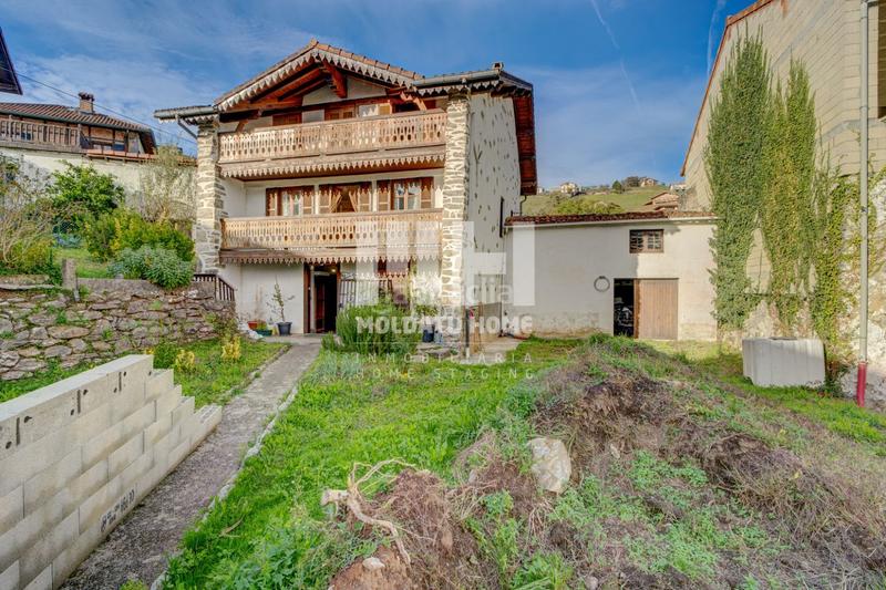 Foto a60092db-7799-401f-a558-58833775a80a. Casa amb calefacció a Igantzi