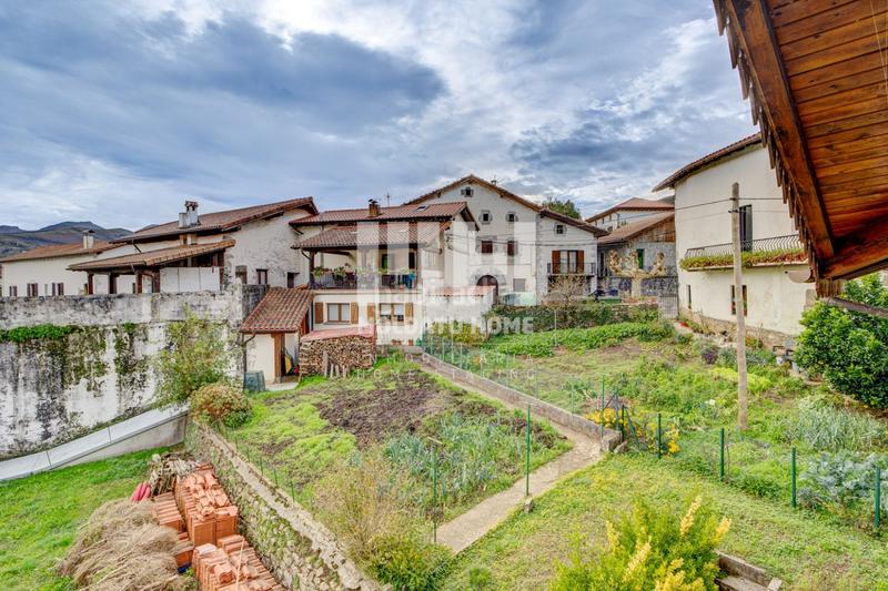 Foto aeac1165-83b7-4d90-bf5a-9d54140aec56. Casa amb calefacció a Igantzi
