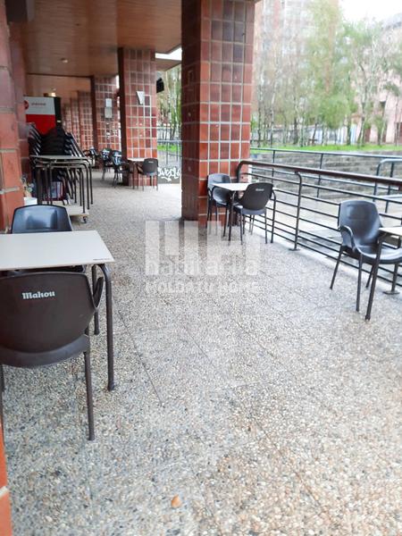 Foto 0d122140-64ea-4ab5-b14c-c18de120f497. Local commercial dans Intxaurrondo Donostia - San Sebastián