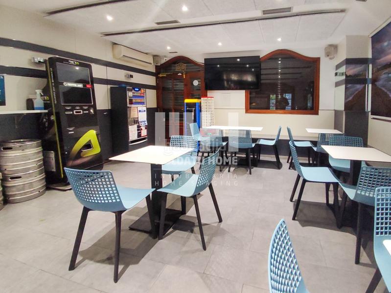 Foto b4bf0fdc-123f-4b7f-95eb-276296c7847a. Local commercial dans Intxaurrondo Donostia - San Sebastián