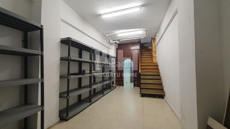 Foto 46b0a98c-a35d-4c5b-a5cd-35c343655627. Lloguer local comercial a Centro - Mendibil - Santiago Irun