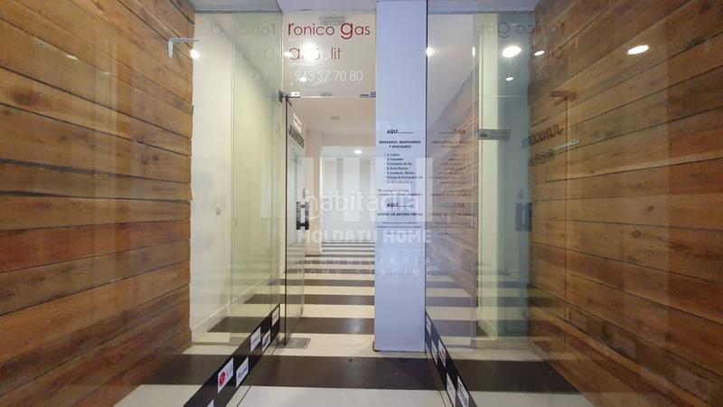 Foto fb186287-a76e-44ed-a194-f8db460c0d8c. Local comercial en Centro - Mendibil - Santiago Irun