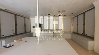 Lloguer Local Comercial  Salvador etxeandia. Local comercial de 500m en dos plantas