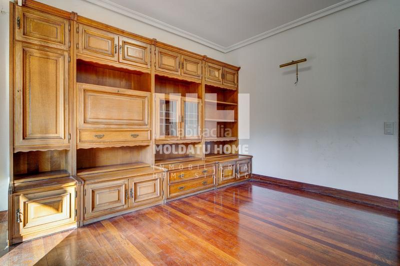 Foto e5c78894-455a-410a-9ad9-8568960aebdf. Piso donostia alcalde jose elosegui en Intxaurrondo Donostia - San Sebastián