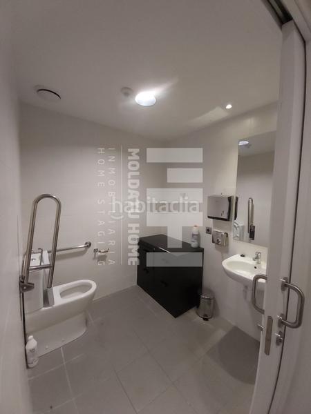 Foto f7135b45-678b-46e7-a9c8-3e42d3a385c1. Local comercial a Lemoa