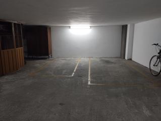 Aparcament cotxe a Área Romántica. Garaje en alderdi eder, al lado del ayuntamiento
