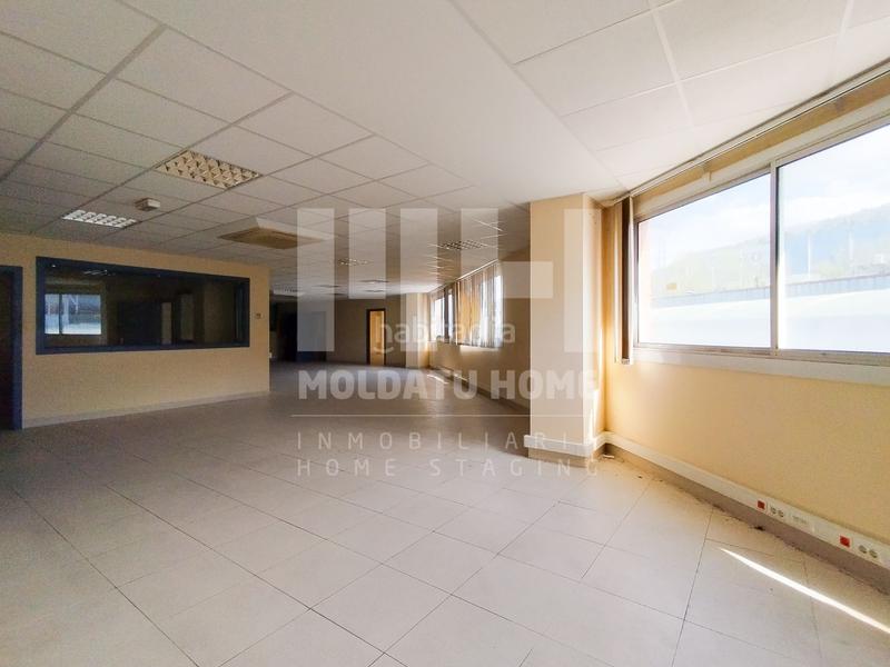 Foto c6d3f39d-3b4f-4a11-a9a8-bfc6d7420c3c. Bureau dans Lapice - Larreaundi - Olaberria - Meaka Irun