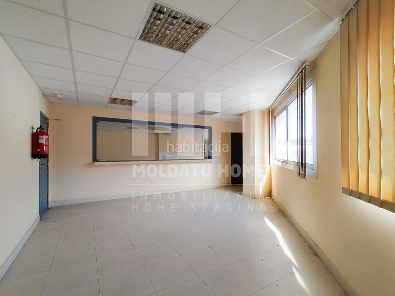 Foto f429ca87-f975-4fde-b0b7-fa6582ccbf5c. Bureau dans Lapice - Larreaundi - Olaberria - Meaka Irun