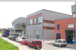 Lloguer Local Comercial a Urbi. Alquiler local poligono artunduaga