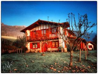 Casa a Baztan. Singular caserio praparado para actividades de meditación, sanac