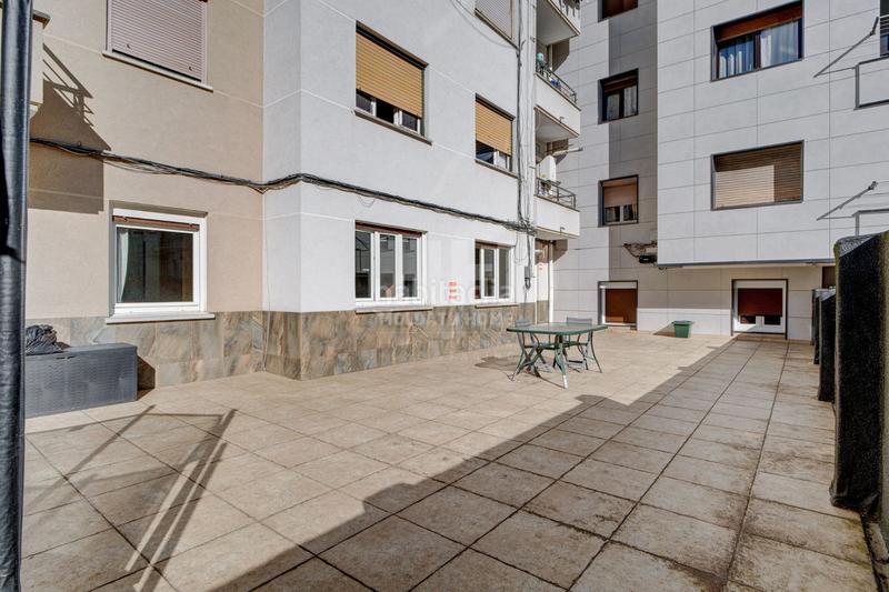 Foto b66ee75c-8b7a-4be9-b11c-bdca6810d268. Piso calle aduana con gran terraza en Centro - Mendibil - Santiago Irun