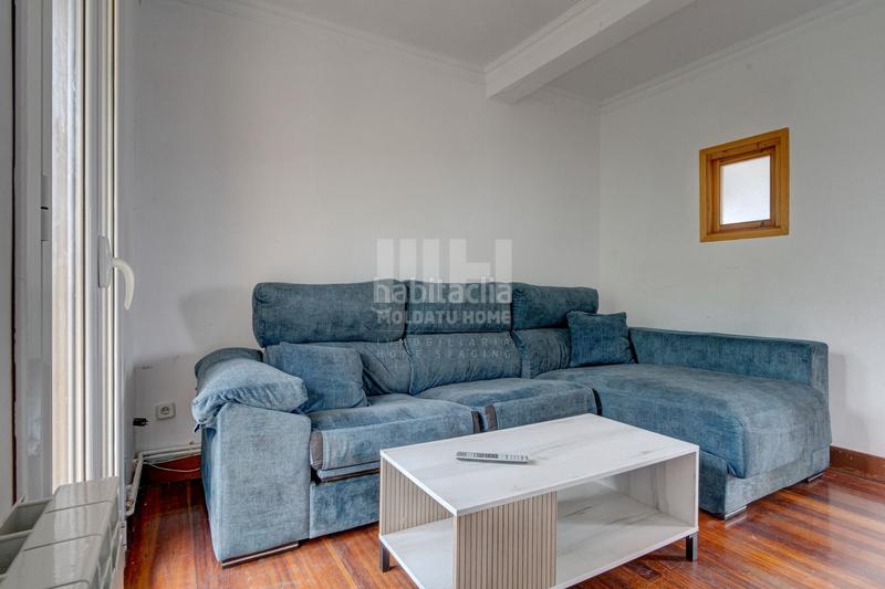 Foto 0385f726-9446-4893-87c8-586a94d7504c. Piso cuarta planta exterior muy luminosa en Azken Portu - Behobia Irun