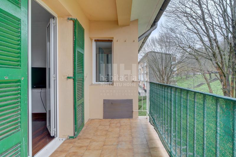 Foto 4ddca7b7-ce50-40fb-8c3e-94b74fabe77a. Piso cuarta planta exterior muy luminosa en Azken Portu - Behobia Irun