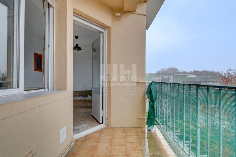 Foto 5f46f7b3-b2cd-4f3b-839d-62e76a281fd2. Piso cuarta planta exterior muy luminosa en Azken Portu - Behobia Irun