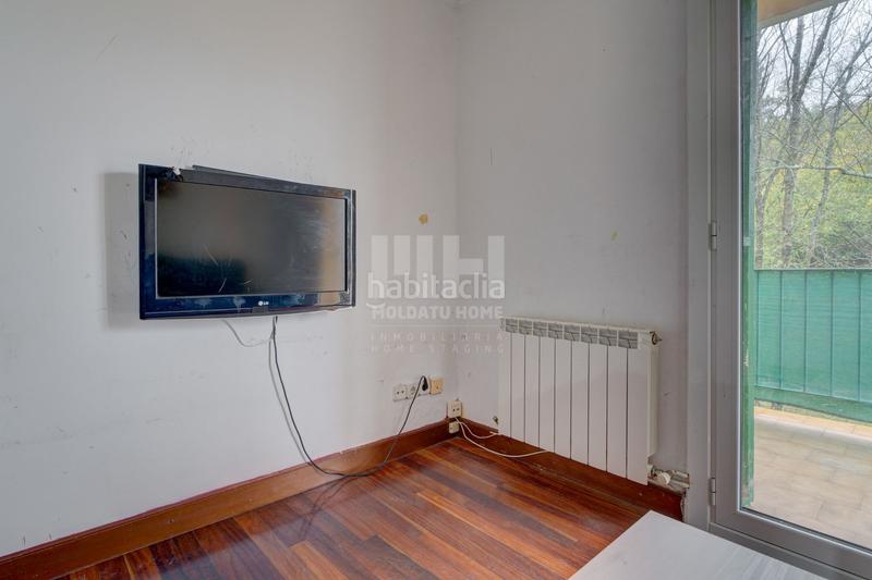 Foto f7eafabe-1593-49fe-a223-4788a042411f. Piso cuarta planta exterior muy luminosa en Azken Portu - Behobia Irun