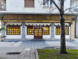 Local Comercial en Amara. Oportunida de inversión, barrestaurante en funcionamiento con li