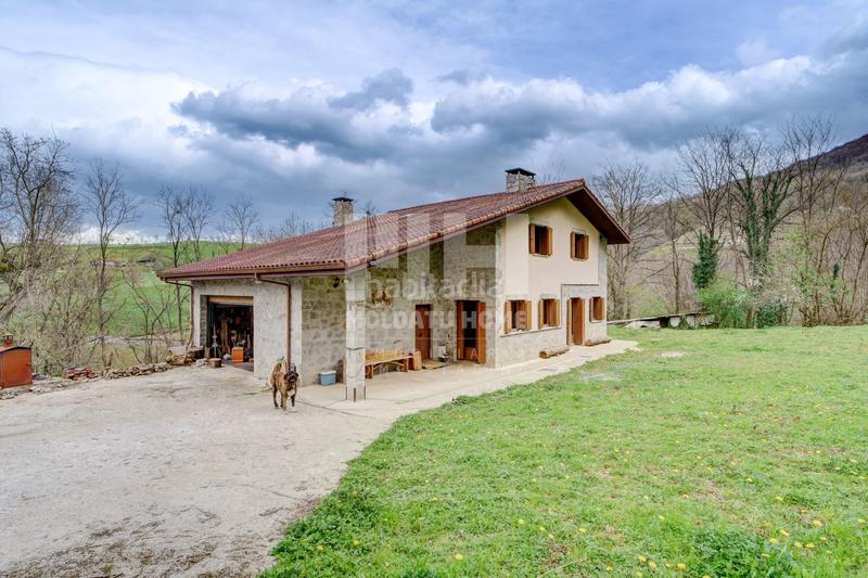 Foto af26970b-abb6-4121-bf82-c0913e704f97. Casa con parcheggio in Amezketa
